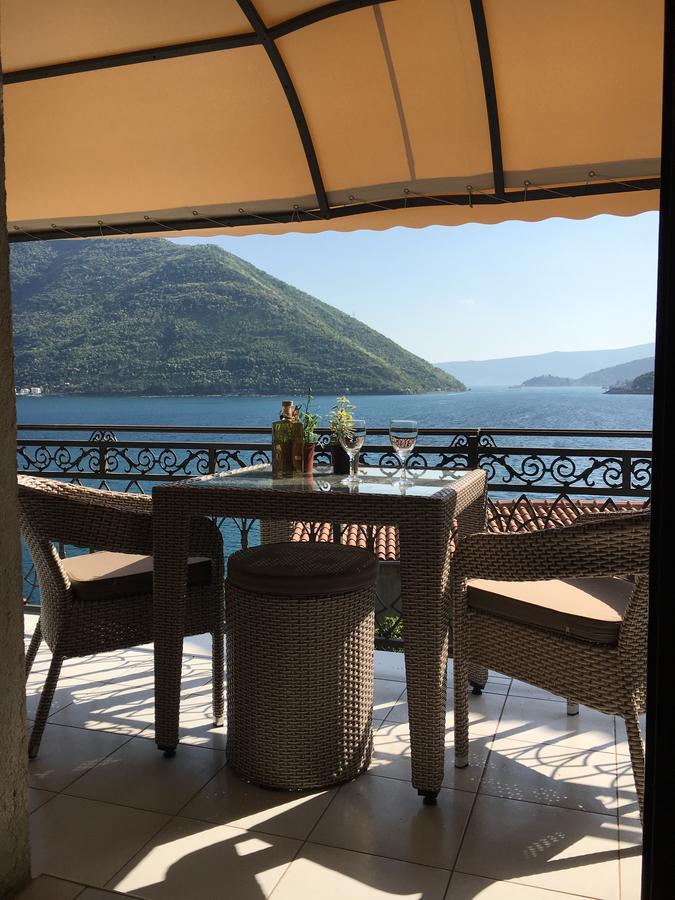 Mara Apartments Perast Exterior photo
